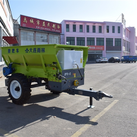 大连雨林2FS-2  拖拉机撒粪机 有机肥抛粪车