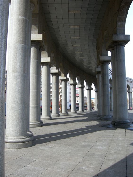 圆柱包大理石 大理石大门柱子