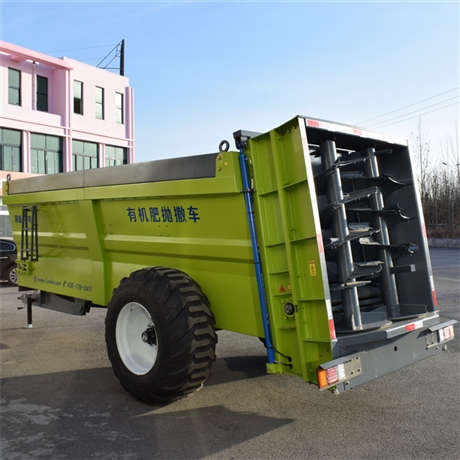 撒粪机厂家批发 拖拉机后置牵引撒粪车