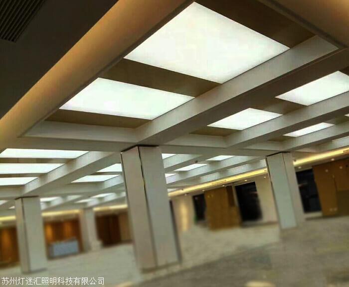 临汾透灯光软膜天花厂家(集成吊顶嵌入式LED灯具)