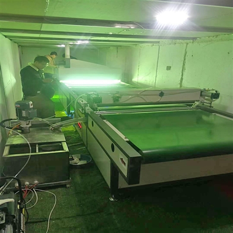 背景墙光油淋涂机图片uv淋涂机 uv倒膜机,uv膜压机,uv辊涂机