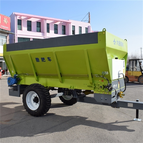 新型四轮车扬粪机农家肥自动扬粪机