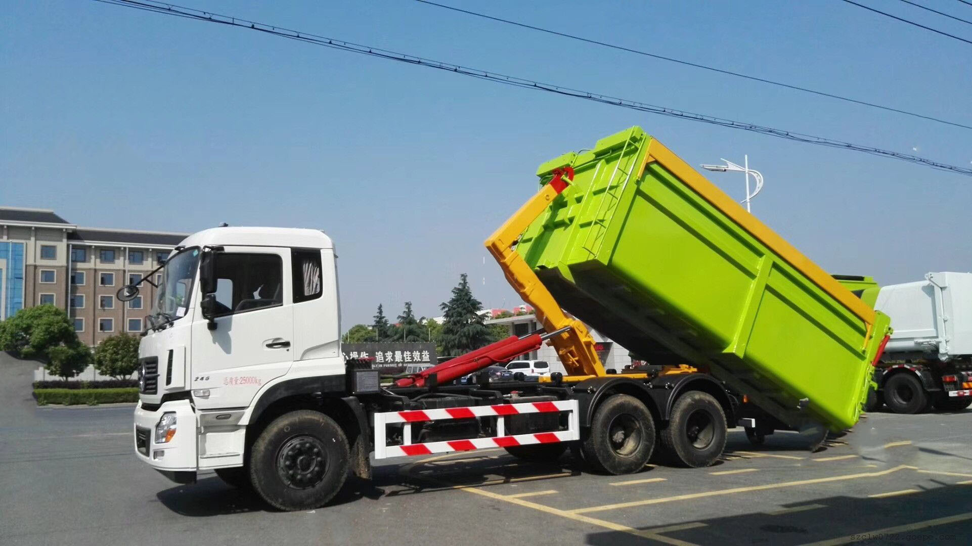 东风天龙建筑垃圾勾臂车 专用套臂式垃圾车支持分期