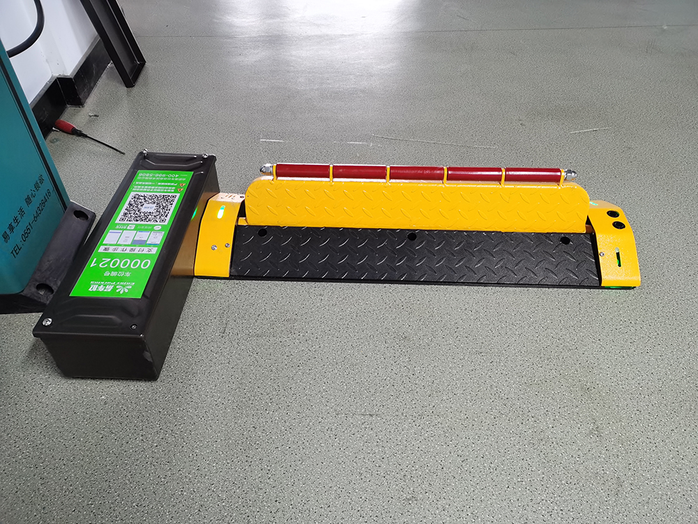 安徽智泊城市智慧停车路内停车管理智能车位锁无人值守