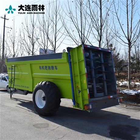 大连工厂直发 12方竖螺旋抛撒牛羊粪车 撒粪机 撒肥车
