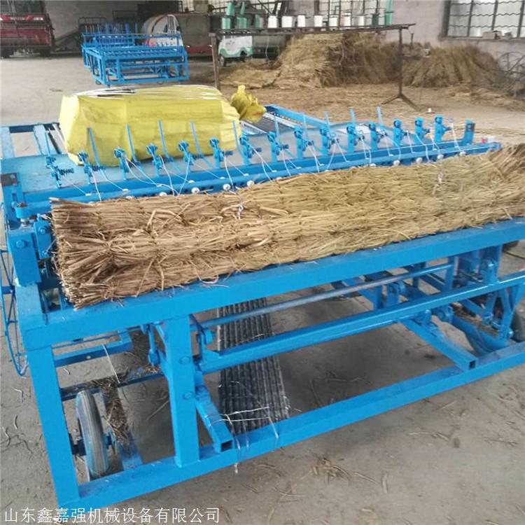 草帘机热销  芦苇草帘机 杂草编制机草帘机定制