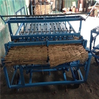 蔬菜保温草帘加工机  大棚保温草帘机电动 鑫嘉强厂家批发