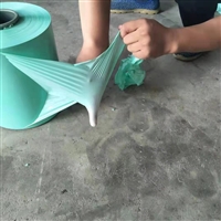   拉伸缠绕膜 打捆包膜机专用膜 秸秆青贮牧草膜 图片