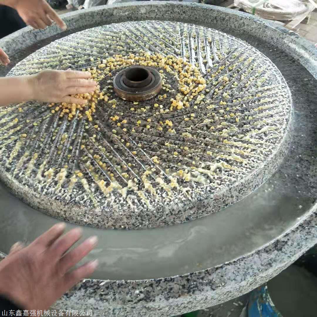 石磨小麦磨成面粉过程图片