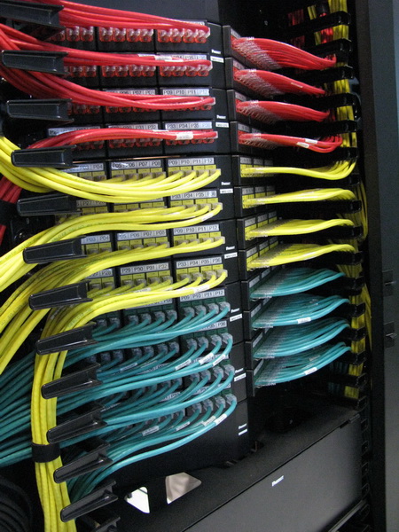 塘厦工厂网络布线东莞光纤布线施工企业电话网络综合布线工程