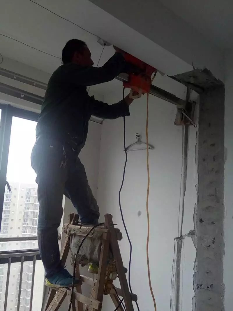 平顶山水钻打孔师傅的联系电话,专业打孔混凝土切割