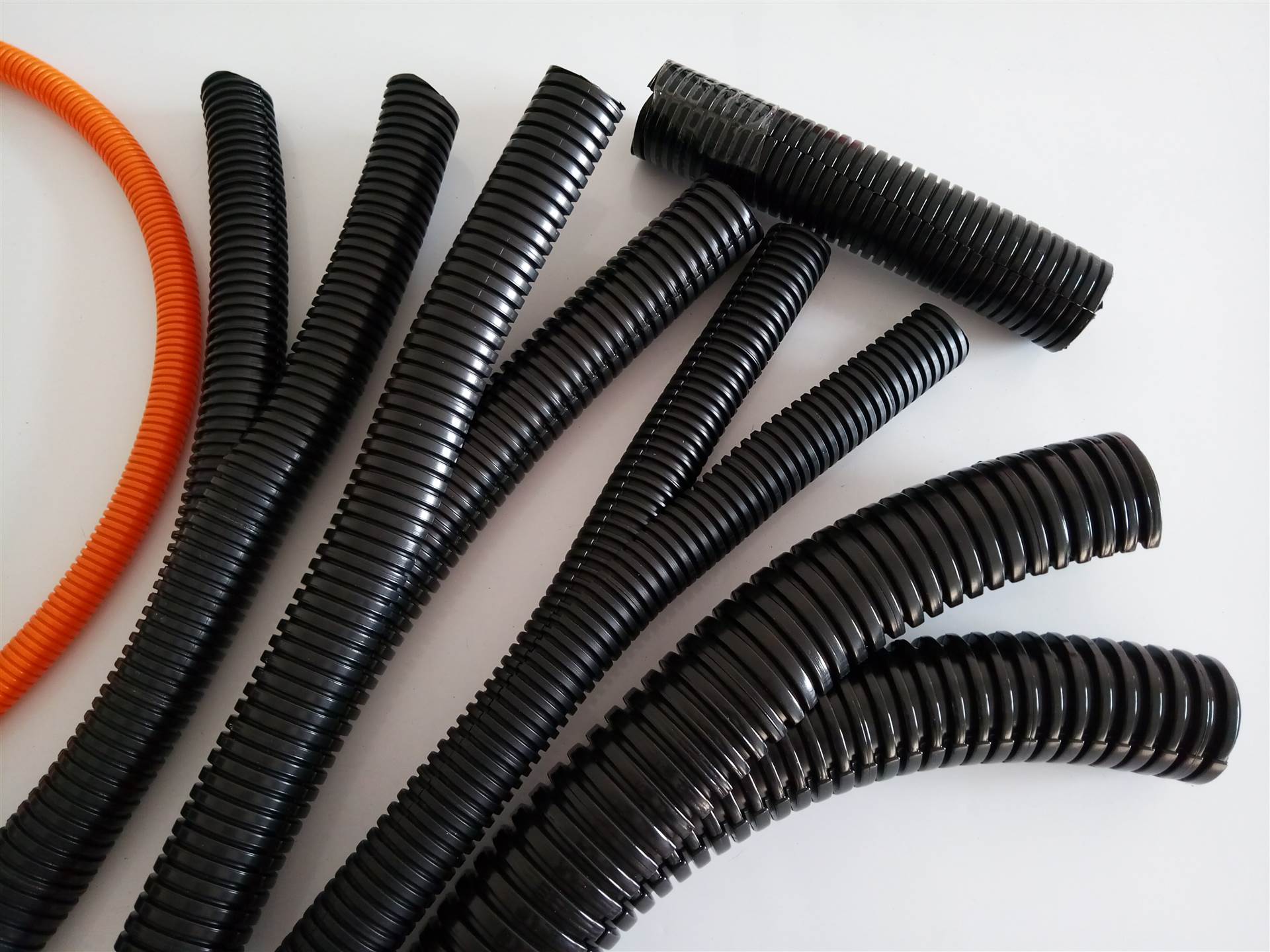 沧州市大口径双开口尼龙波纹管