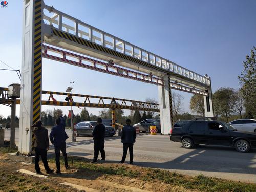 公司能设计与生产:公路龙门架,装饰景观龙门架,波形护栏板,隔音屏