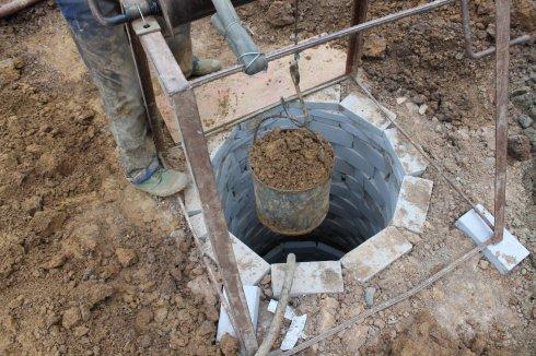人工挖孔桩浇筑混凝土多少钱一米