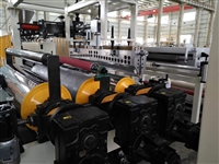 金纬机械TPU多组流延复合设备