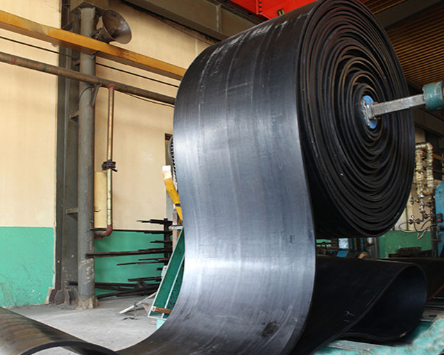 输送带 产品描述耐烧灼输送带性能描述:主要结构:依次由耐高温灼烧层