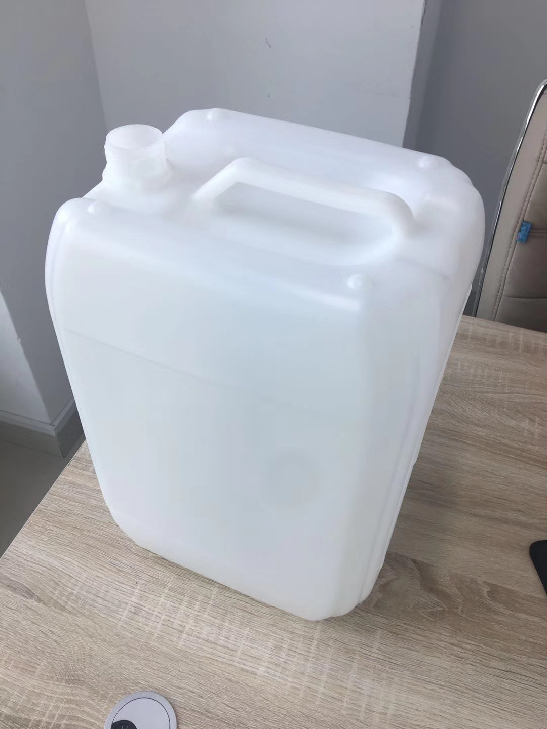 广东厂家供应20l堆码桶原料桶20l尿素溶液桶大量批发
