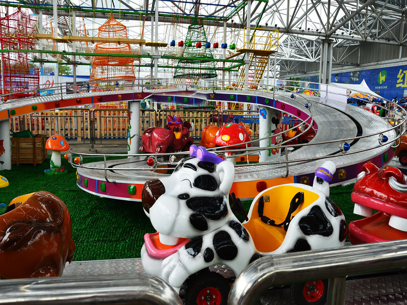 16座双环迷你穿梭太空穿梭生产厂家