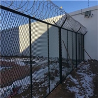 监舍隔断网规格、监狱围边网、狱墙隔离网