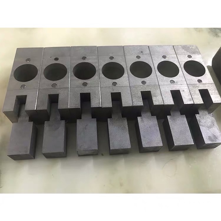 冲压模具数控冲压冲孔磨具数控冲压模具冲孔磨具冲床折弯模具