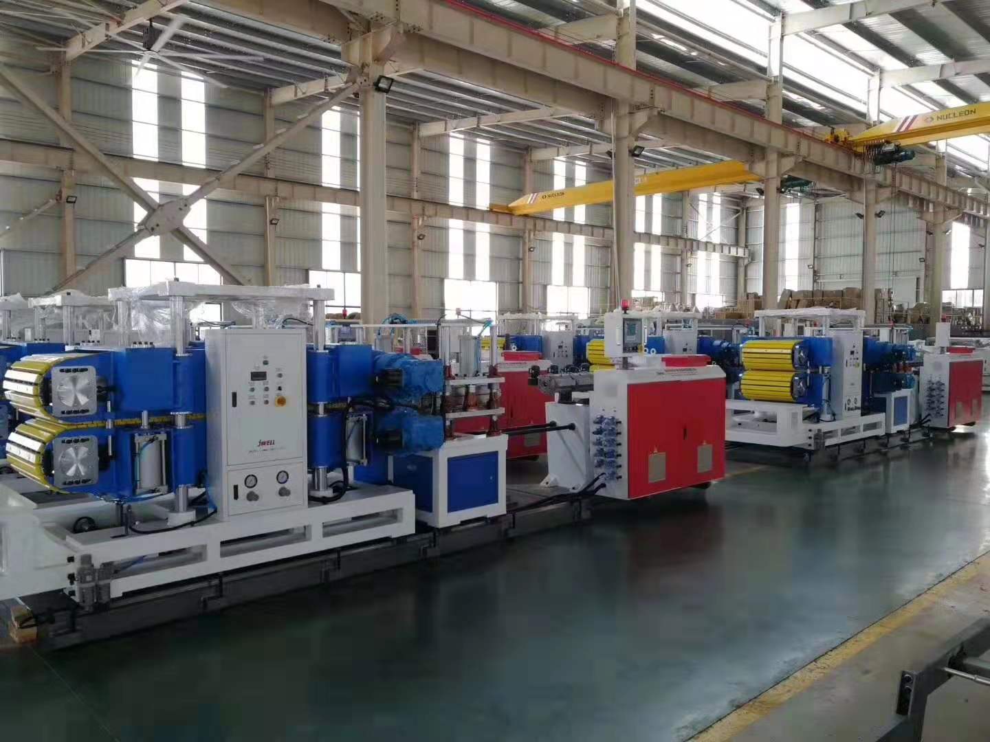 常州金纬片板设备制造公司PEEK棒材挤出生产线