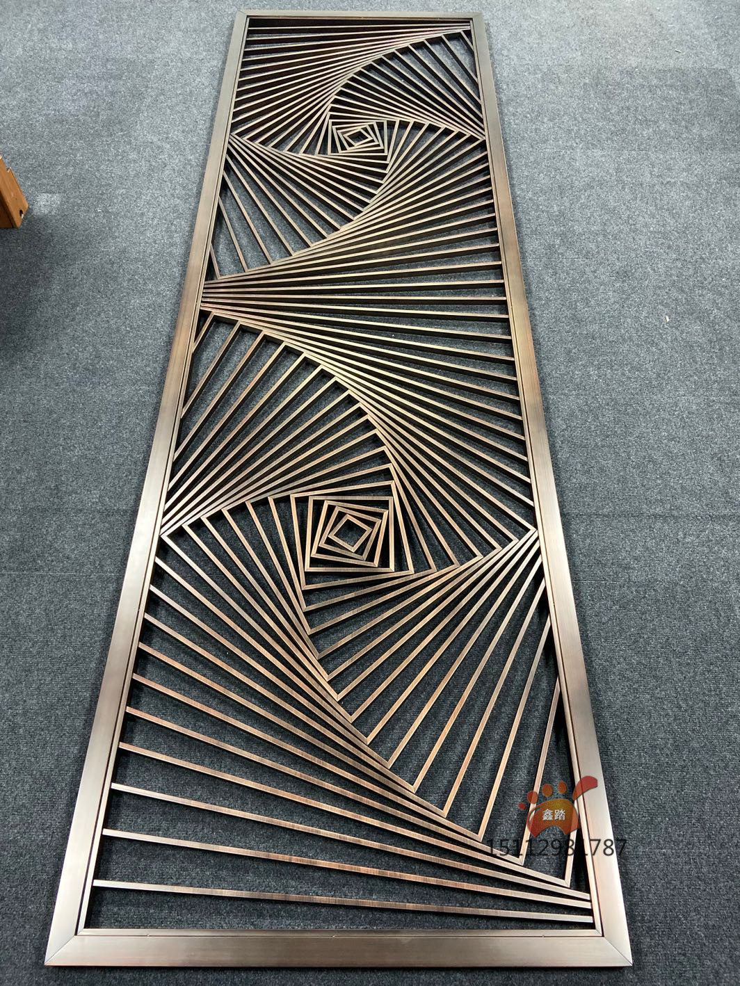 拉丝玫瑰金无指纹 不锈钢镂空屏风 花开富贵图案成就经典 效果图