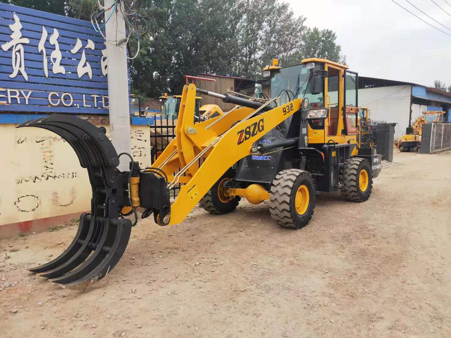 加高臂旋转抓木机抓钢抓草机质量可靠