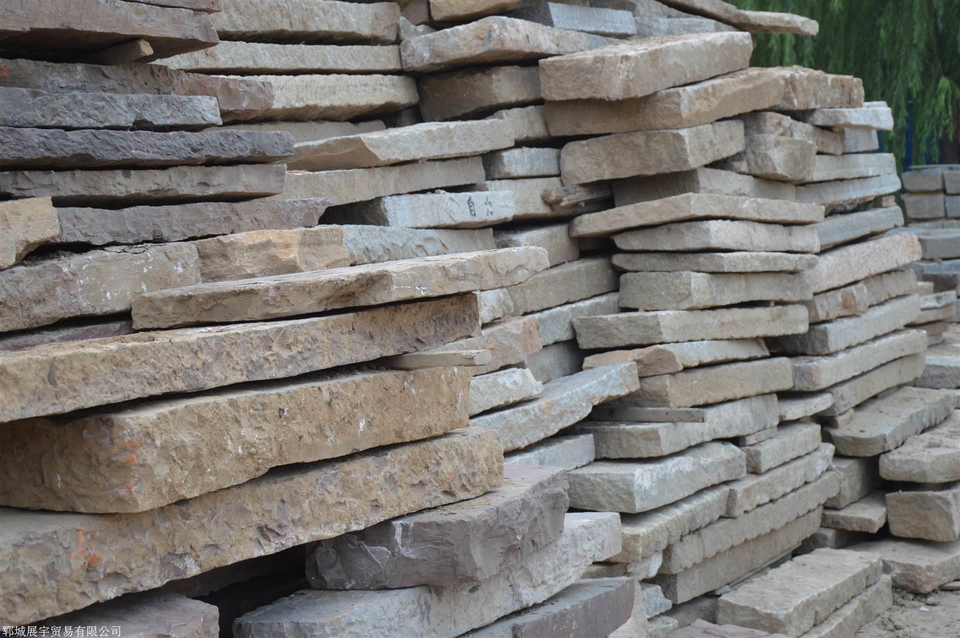 山东青石板旧石磨老石条 建筑石材民间旧铺路石 民间老物件出售