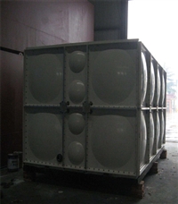 黑龙江玻璃钢水箱工厂 玻璃钢水箱供应商 水箱漏水用胶粘住