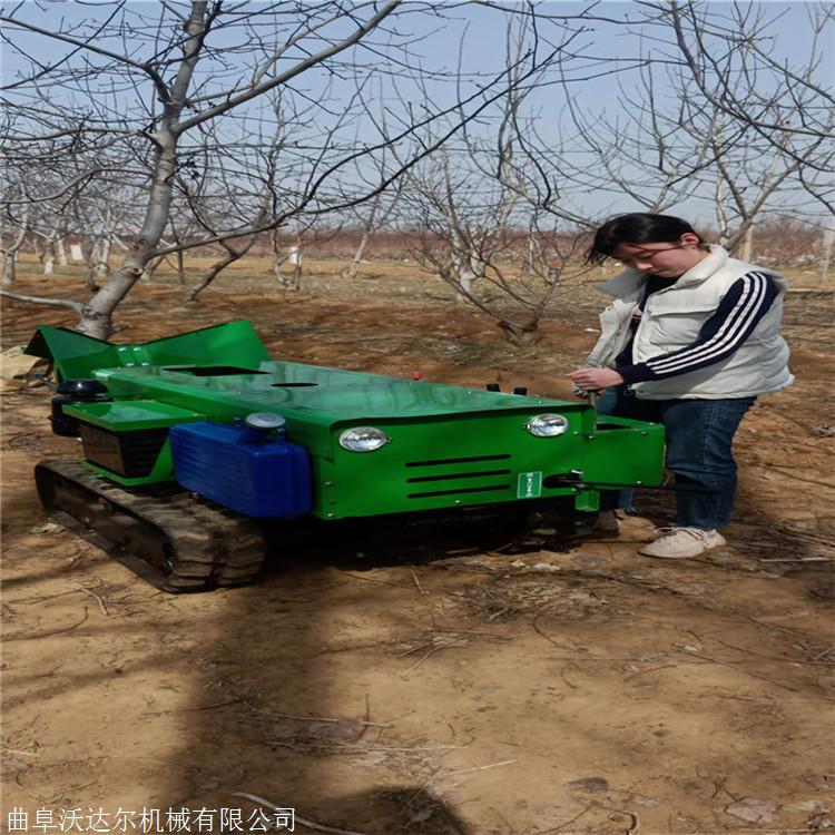 小型履带式开沟机果园小型开沟机视频柴油多功能开沟机