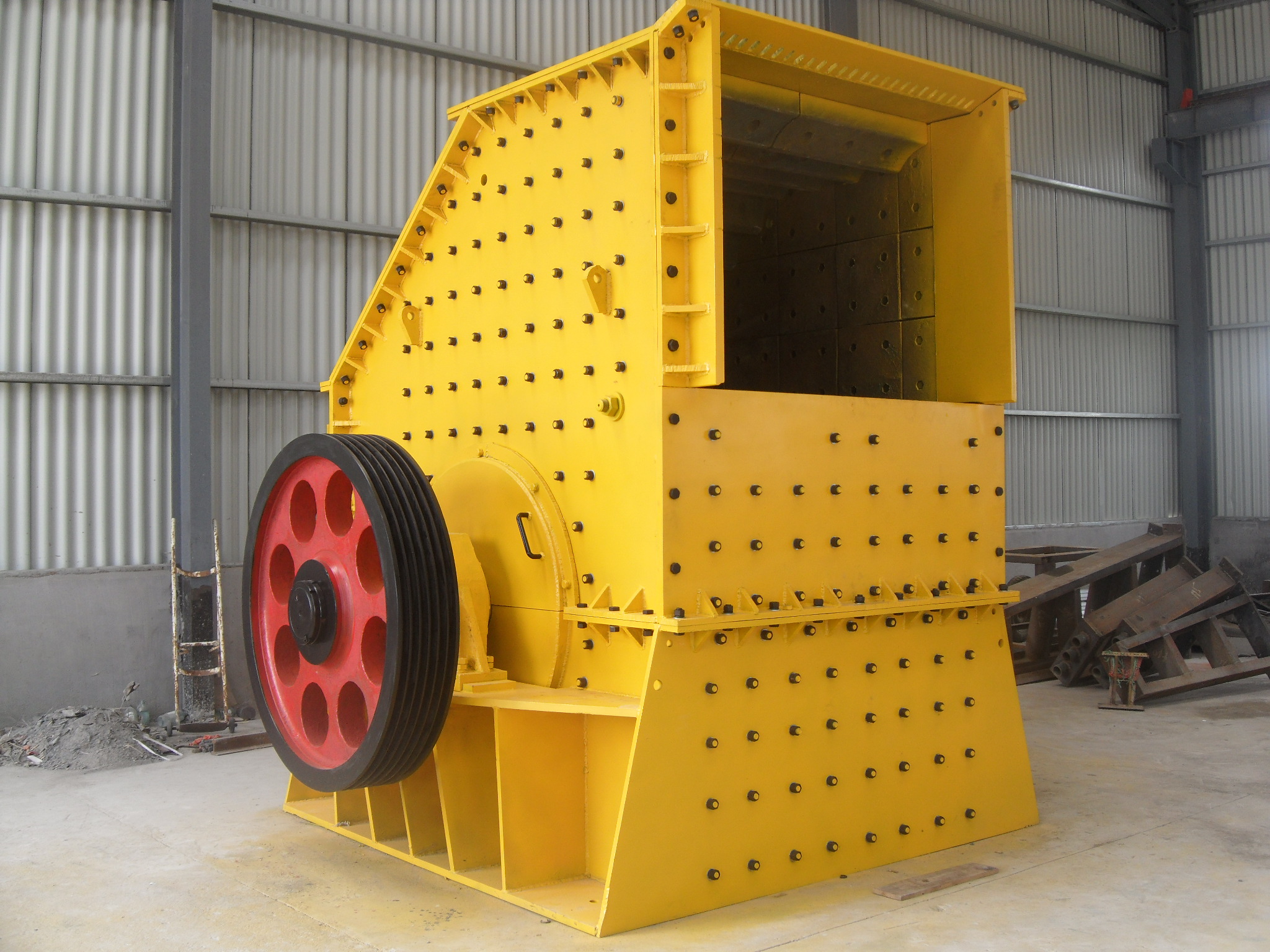 「颚式破碎机的价格,颚式破碎机工作原理」视频介绍-丰县金山机械设备