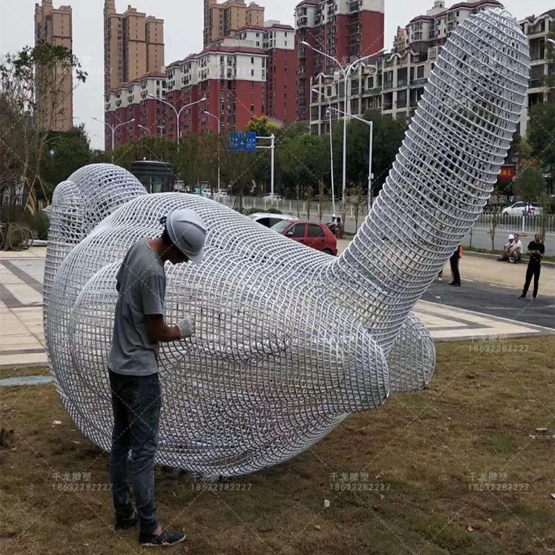 不锈钢小鸟雕塑 不锈钢l鸟 不锈钢镂空雕塑 景观鸟雕塑 河北不锈