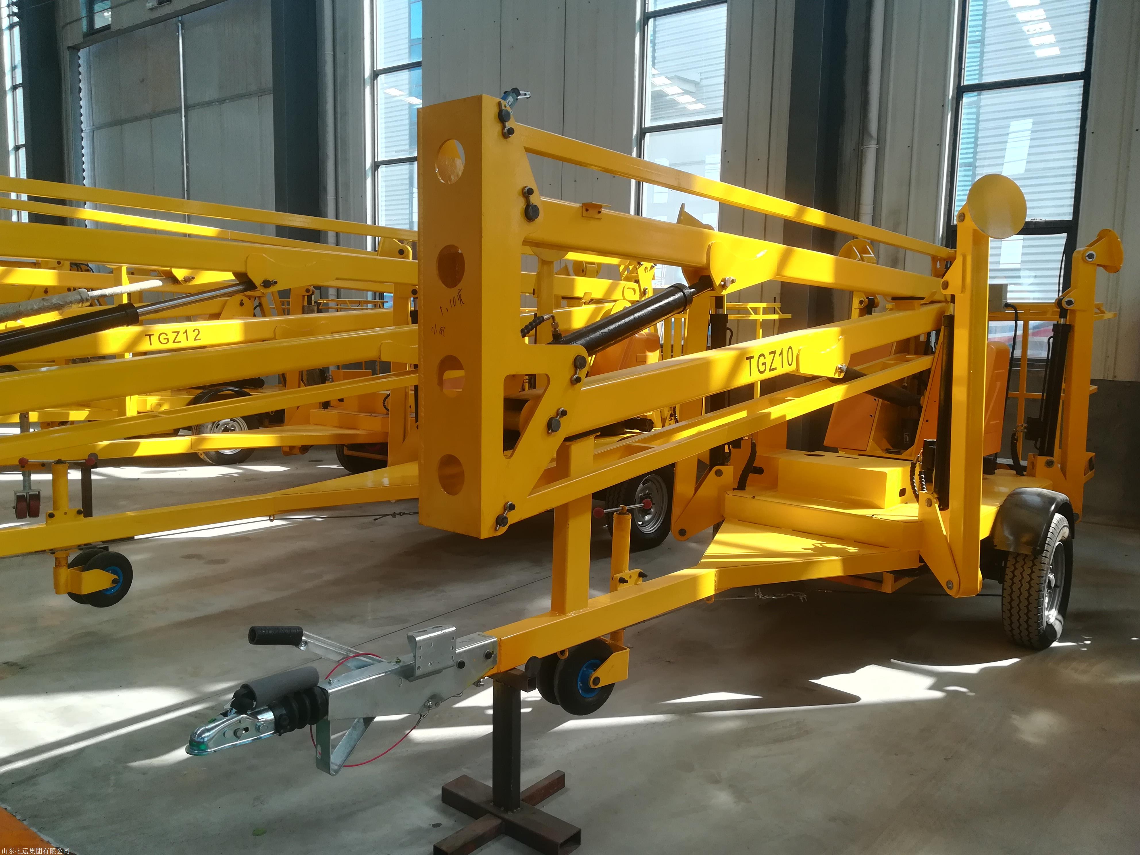七运拖车折臂式升降机高空作业车液压升降平台