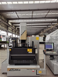 长期回收沙迪克牧野西部庆鸿慢走丝火花机