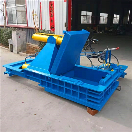 小型卧式废油漆桶压块机厂家批发