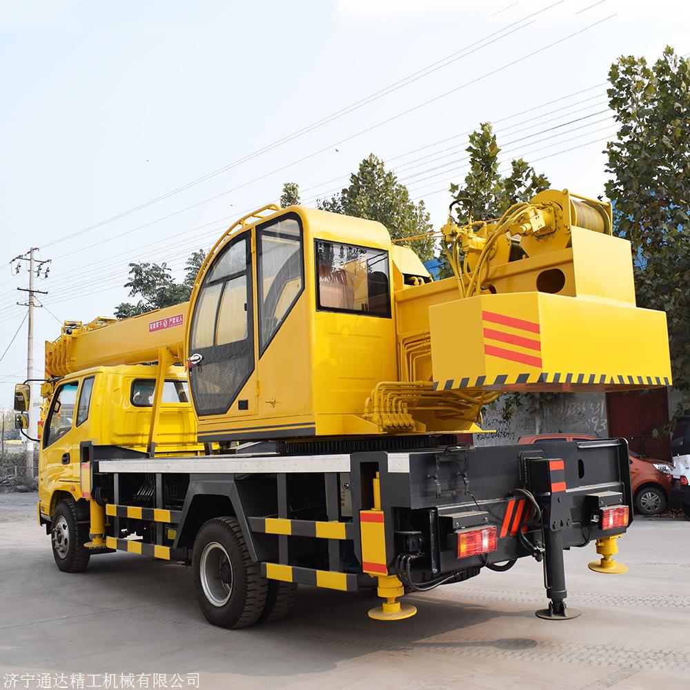 山东济宁通达10吨吊车价格-10吨吊车厂家直销