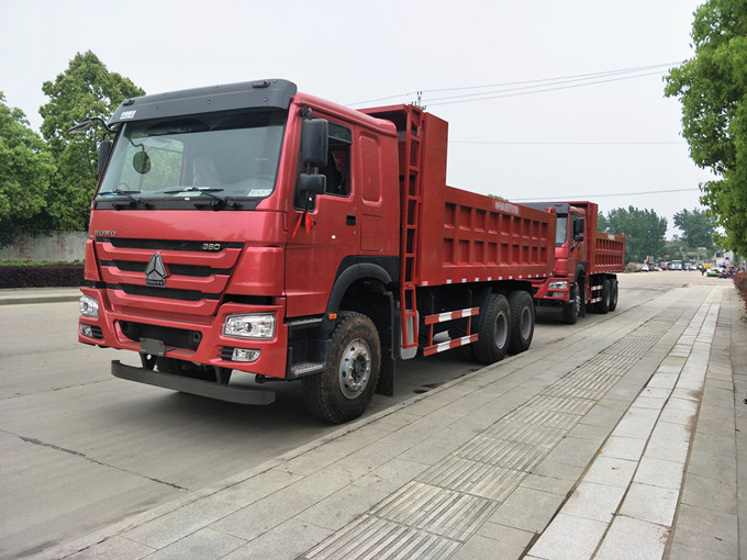 重汽豪沃自卸车配置zz3257n4147e1型自卸运输车