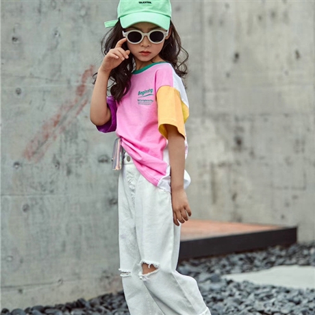 市优依派服饰批发商行 产品展厅 >丰收娃娃中童装批发 儿童服装品牌