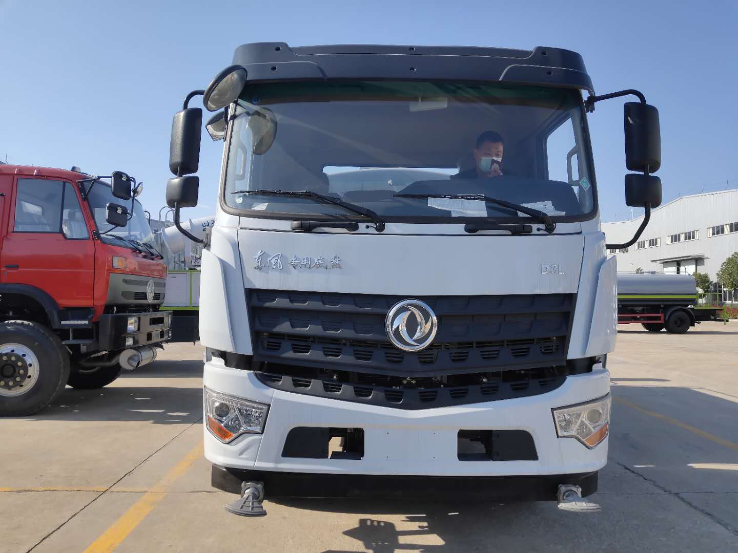 东风d3l带30米雾炮洒水车12方洒水车 雾炮喷洒车 洒水车制造厂家