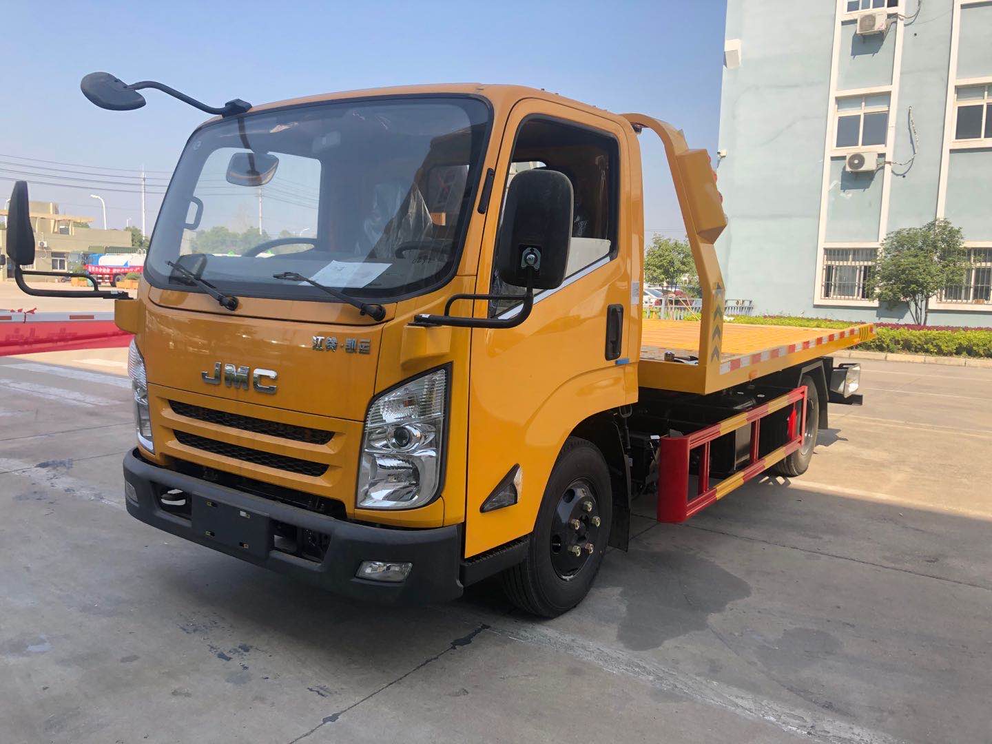 江铃清障车五十铃115马力3吨一拖二型上装