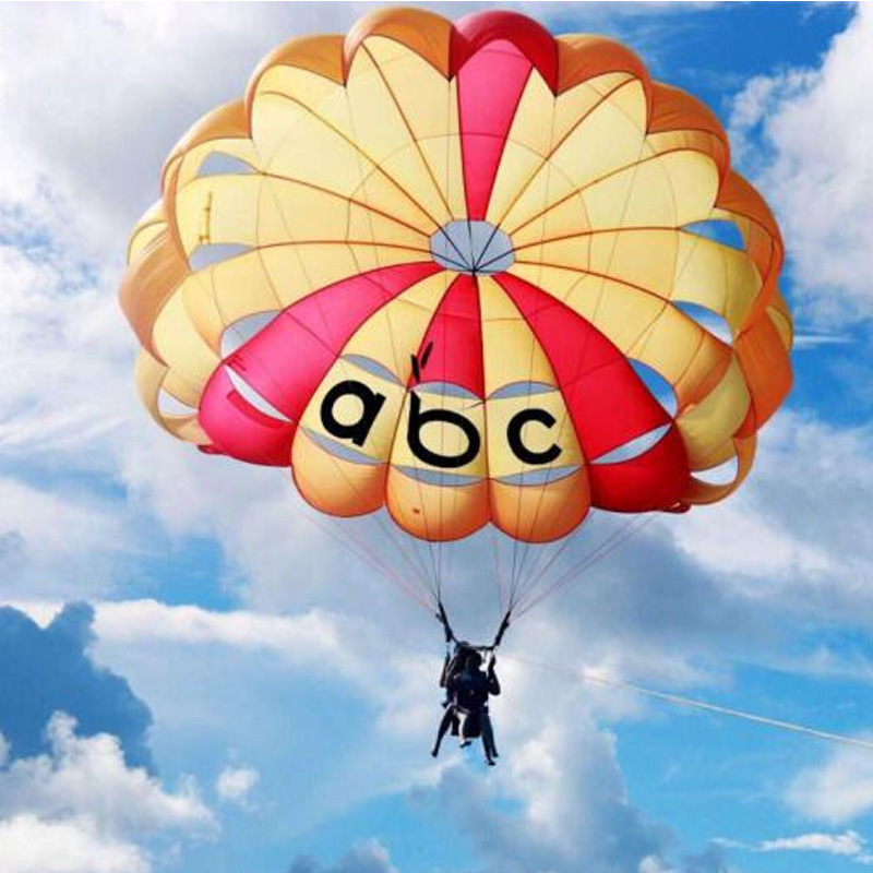 拖伞定制 滑翔伞需要多少钱 降落伞多少钱 海上项目空中拖伞