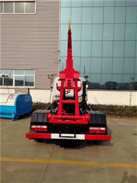 新规5方侧挂桶式垃圾车,5吨5立方挂桶垃圾车报价