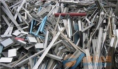 白云區(qū)新市街鋁線回收-廢鋁型材加工中心