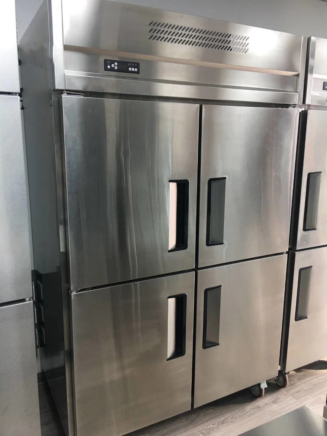 开封四开门商用冰箱哪个牌子好商用冰箱哪个牌子好