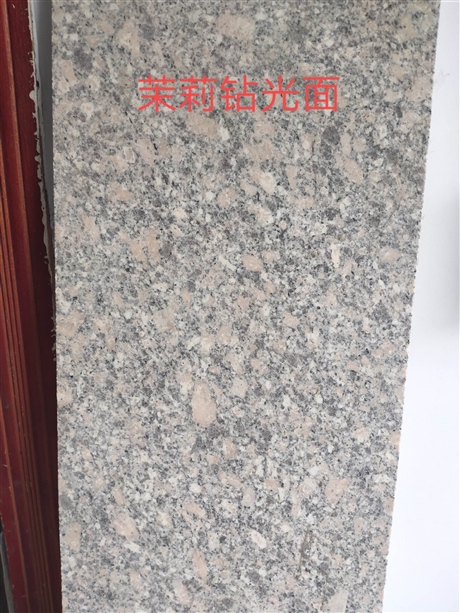 河南驻马店芝麻灰挡车柱