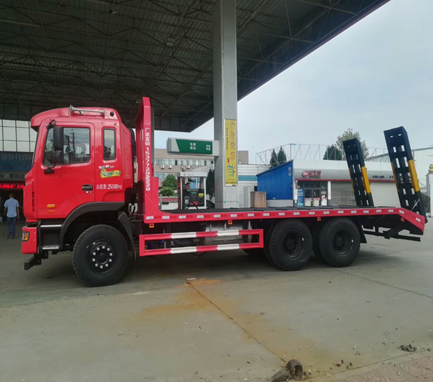 江淮前2后8平板拖车 jac三桥中小型平板运输车图片