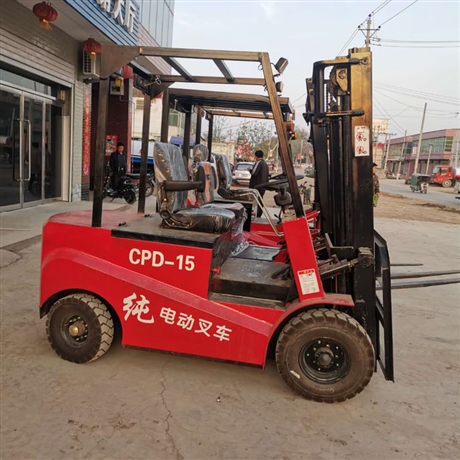 刮平机路面刮平机现场试车