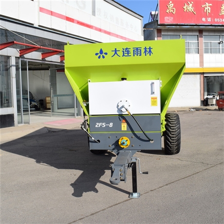 新款撒粪机图片价格  拖拉机上撒肥料的机器