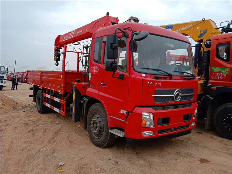 厂家直销东风天锦单桥三一8吨吊车 8吨四节臂随车吊起重运输车