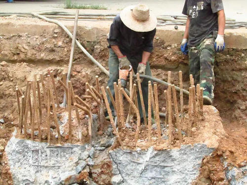 江西南昌破桩头队伍桩头切割机破混凝土拆除施工